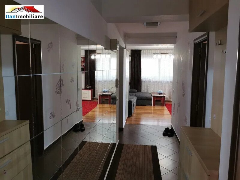 Trapezului, apartament cu 3 camere,