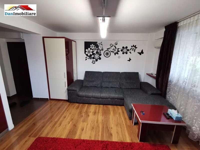 Trapezului, apartament cu 3 camere,