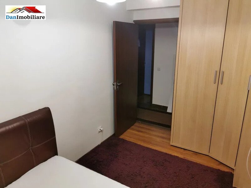 Trapezului, apartament cu 3 camere,